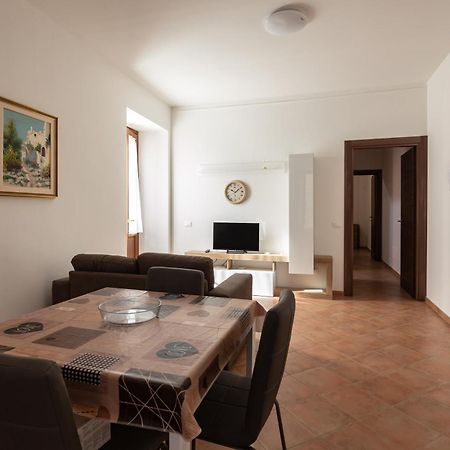 Sotto La Torre Daire LʼAquila Dış mekan fotoğraf